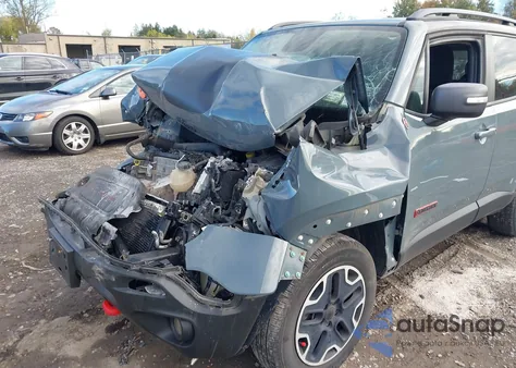 2015 Jeep Renegade Trailhawk z USA, uszkodzony, nr VIN ZACCJBCT0FPB29113